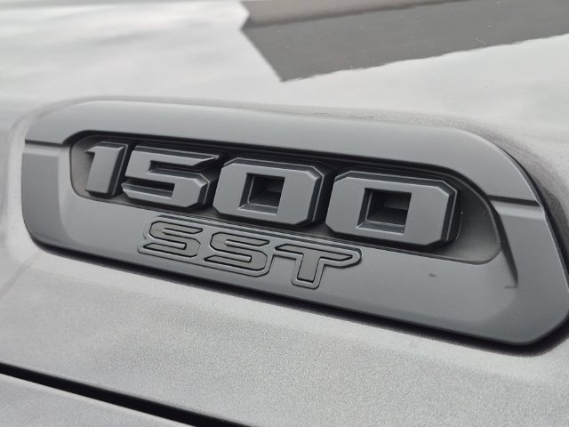 Used 2025 RAM 1500 Big Horn AWD/4WD image 10