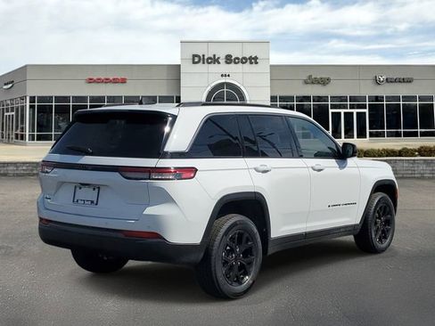 New 2026 Jeep Grand Cherokee Altitude AWD/4WD image 5