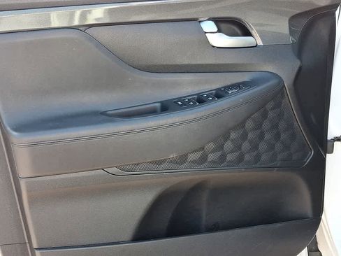 Used 2022 Hyundai Santa Fe SEL w/ Convenience Package FWD image 11