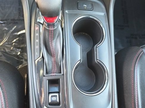 Used 2023 Chevrolet Equinox RS w/ RS Leather Package image 21