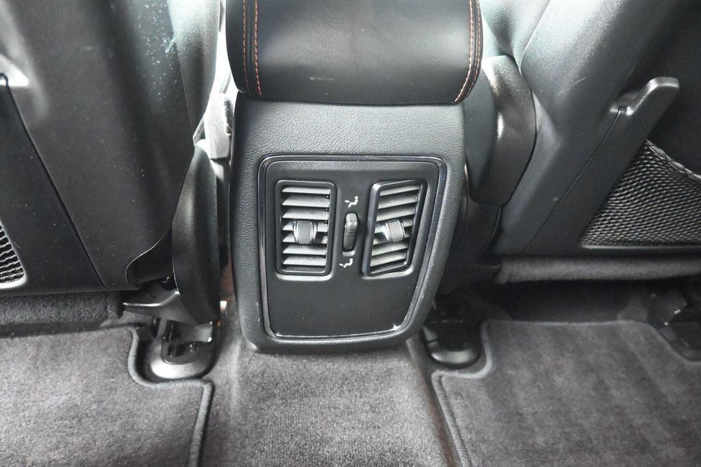 Used 2016 Jeep Grand Cherokee Laredo 75th Anniversary AWD/4WD image 7