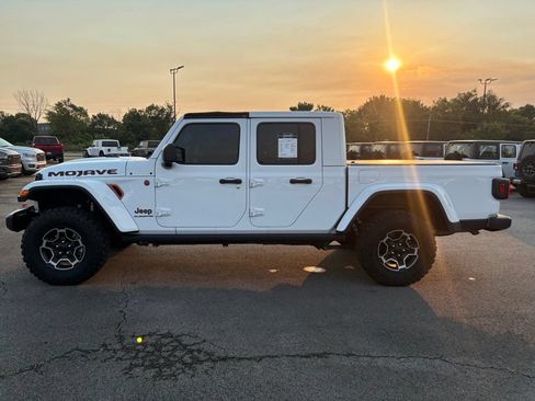 Used 2022 Jeep Gladiator Mojave w/ Trailer Tow Package AWD/4WD image 4