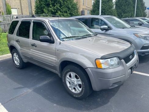 Used 2001 Ford Escape XLT AWD/4WD image 1