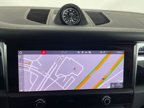 New 2025 Porsche Macan image 42