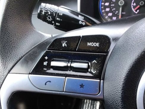 Used 2022 Hyundai Santa Cruz SE FWD image 13