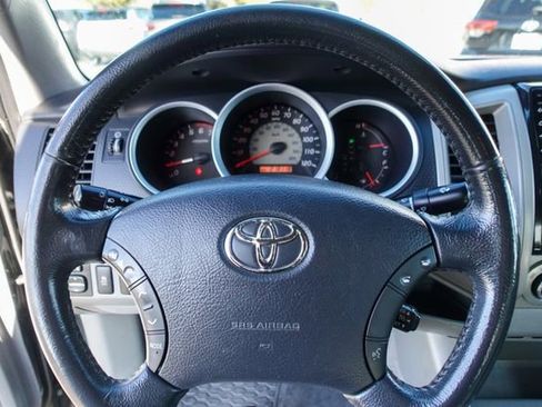 Used 2010 Toyota Tacoma 4x4 Double Cab image 14