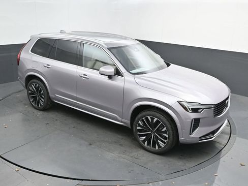 New 2026 Volvo XC90 B6 Plus w/ Protection Package Premier AWD/4WD image 28