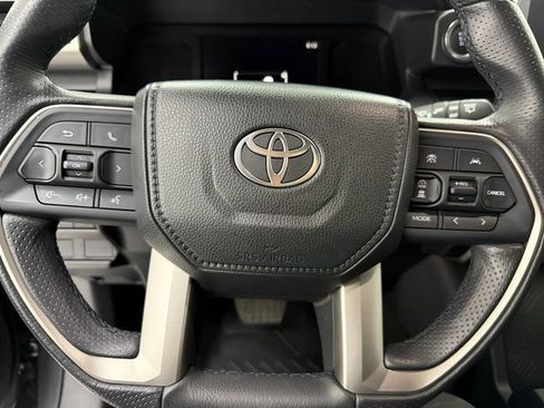 Used 2025 Toyota 4Runner SR5 image 9