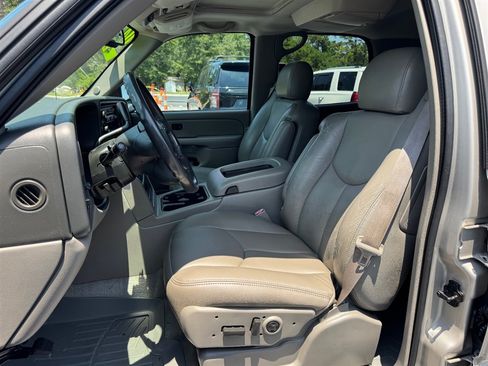 Used 2004 GMC Yukon SLT w/ 1SD Preferred Equipment Group AWD/4WD image 15