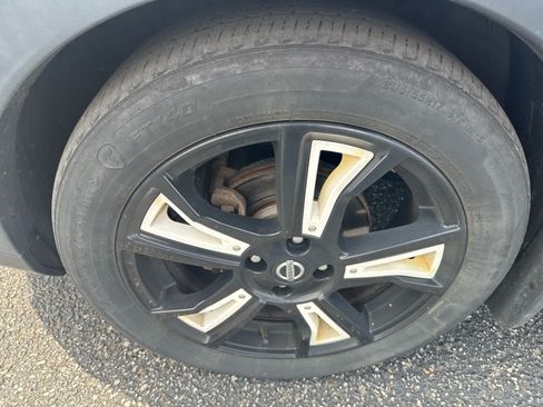 Used 2019 Nissan Kicks SR FWD image 13