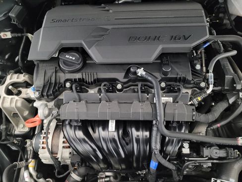 Used 2023 Hyundai Elantra SEL w/ Convenience Package image 30