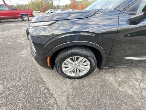 Used 2022 Mitsubishi Outlander ES image 10