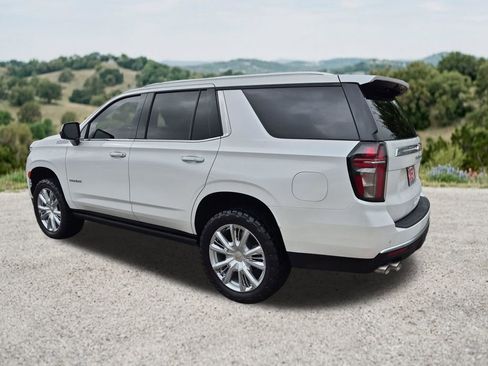 Used 2024 Chevrolet Tahoe High Country w/ Premium Package AWD/4WD image 8