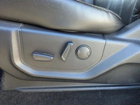 Used 2020 Ford F150 Lariat w/ Equipment Group 502A Luxury image 11