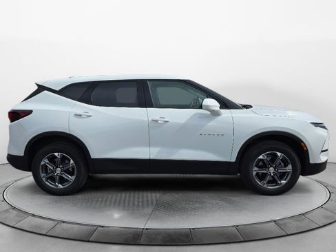 Certified 2025 Chevrolet Blazer LT AWD/4WD image 6