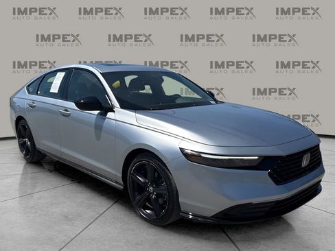 Used 2025 Honda Accord Sport image 7