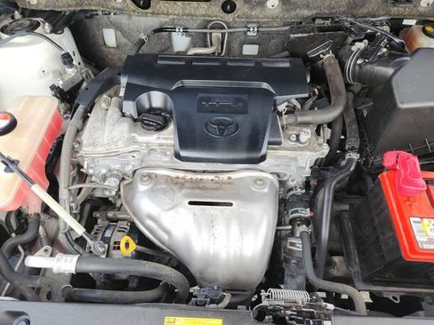 Used 2015 Toyota RAV4 LE FWD image 24