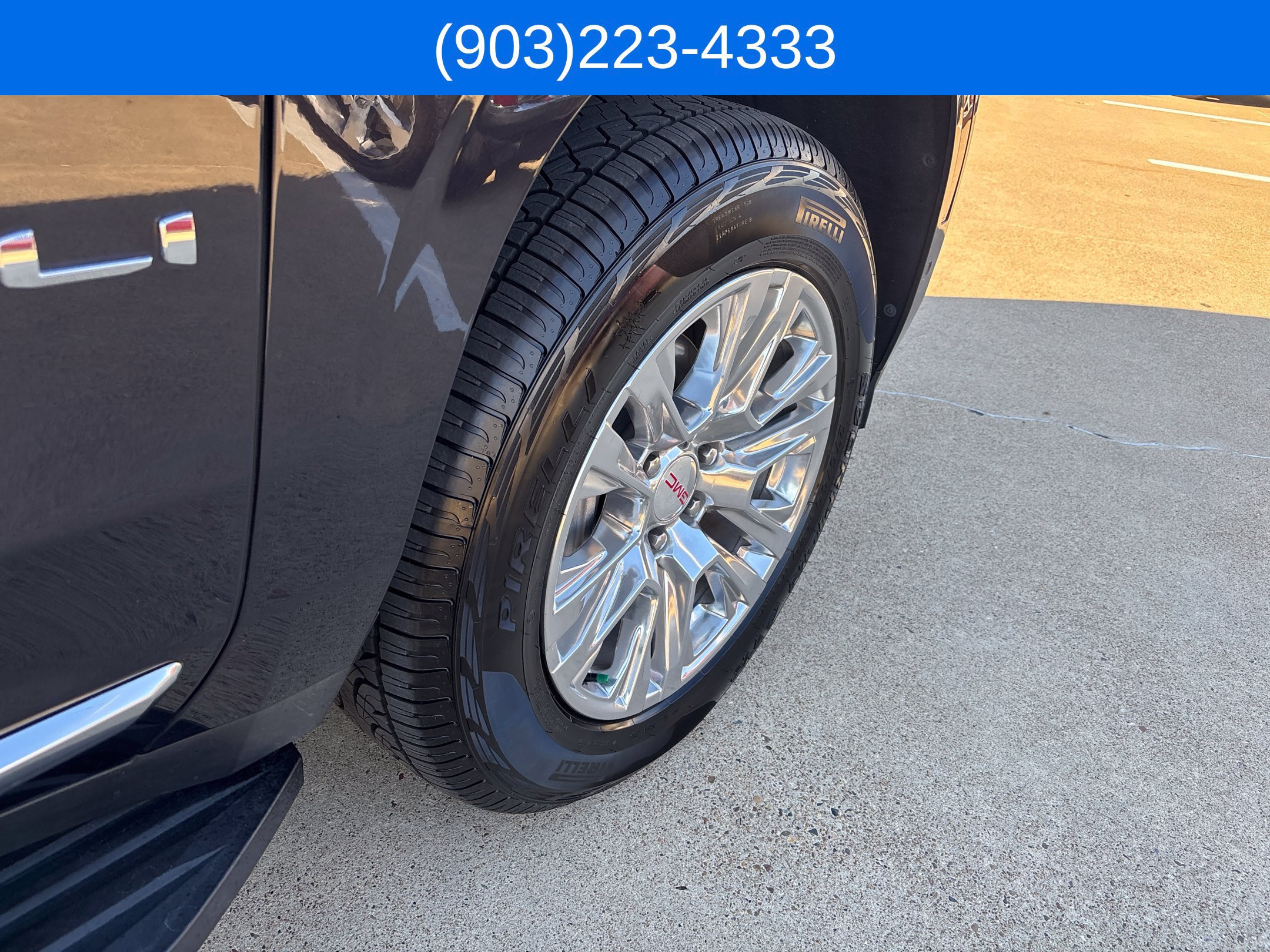 Used 2025 GMC Yukon Denali AWD/4WD image 18