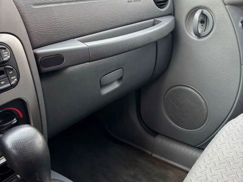 Used 2005 Jeep Liberty Renegade image 49