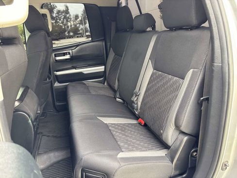 Used 2017 Toyota Tundra SR5 image 16