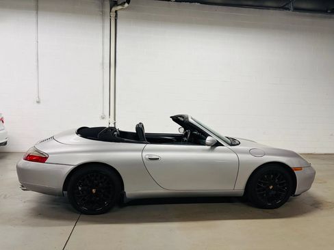 Used 2001 Porsche 911 Carrera RWD image 12