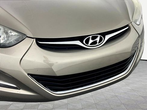 Used 2015 Hyundai Elantra SE w/ Option Group 03 FWD image 28