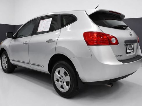 Used 2013 Nissan Rogue S FWD image 3