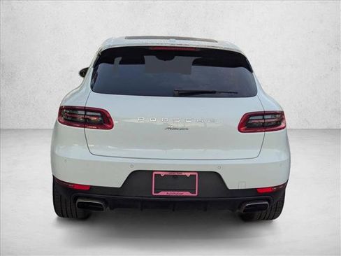 Used 2018 Porsche Macan image 7