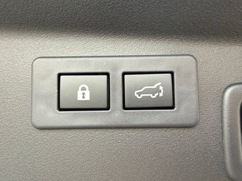 New 2026 Subaru Outback Premium image 31