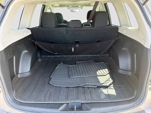 Used 2015 Subaru Forester 2.5i Premium image 12