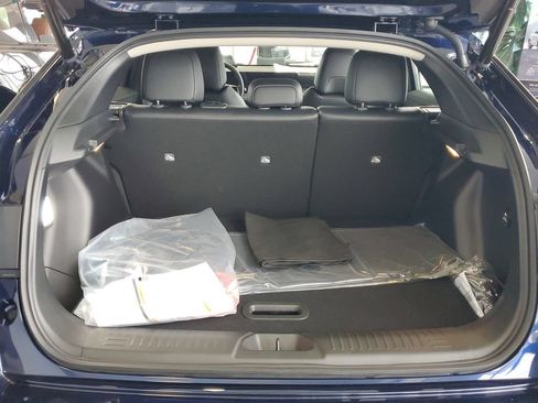 New 2026 Nissan Leaf Platinum+ w/ Cargo Package (Platinum+) FWD image 5
