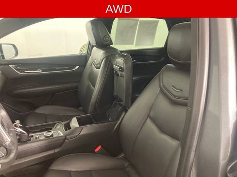 Used 2022 Cadillac XT5 Premium Luxury w/ Technology Package image 11