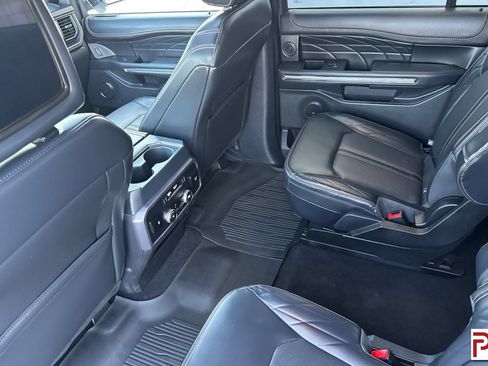 Used 2024 Ford Expedition Max Platinum AWD/4WD image 13