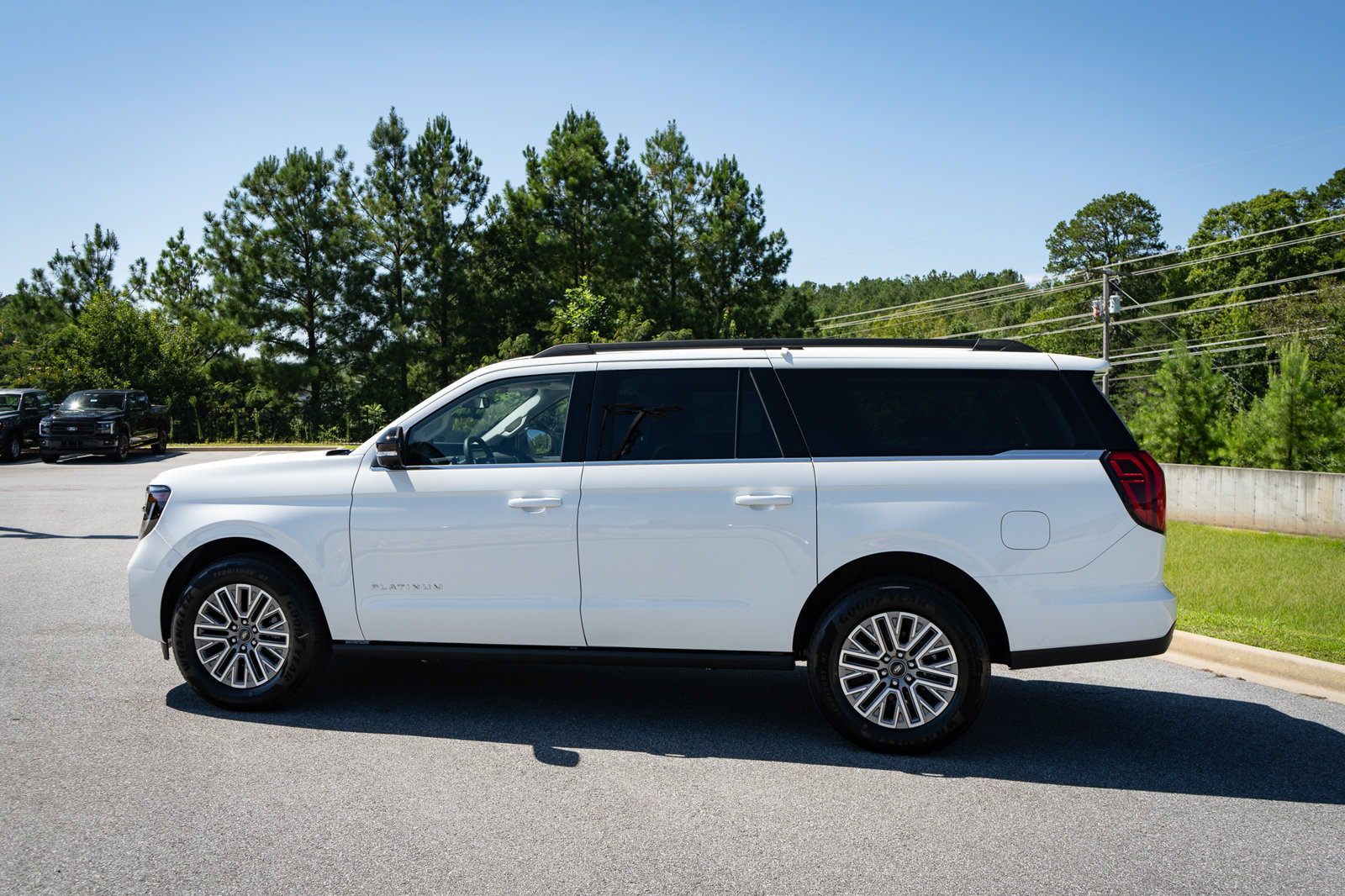New 2027 Ford Expedition Max Platinum w/ Driver's Package AWD/4WD image 15