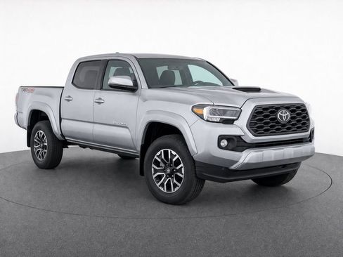 Used 2023 Toyota Tacoma TRD Sport w/ Technology Package AWD/4WD image 2