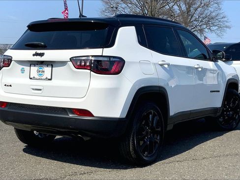 Certified 2022 Jeep Compass Altitude w/ Sun and Sound Group image 12