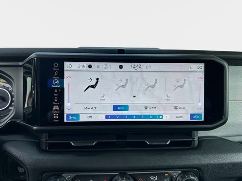 New 2025 Jeep Gladiator Sport image 23