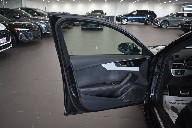 Used 2023 Audi A4 2.0T Premium Plus w/ Premium Plus Package AWD/4WD image 9