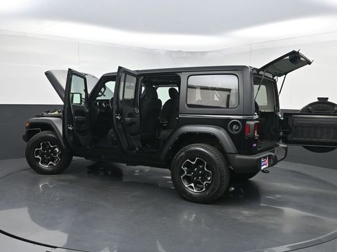 Used 2021 Jeep Wrangler Unlimited Sport AWD/4WD image 34