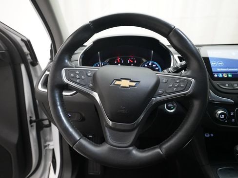 Used 2022 Chevrolet Equinox LT FWD image 4