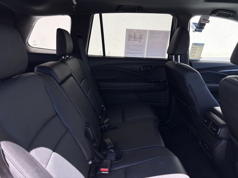 Used 2024 Honda Passport EX-L image 31