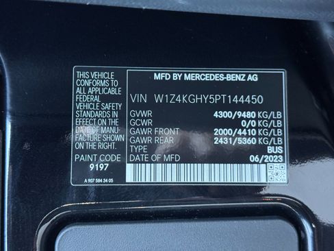 Used 2023 Mercedes-Benz Sprinter 2500 w/ Parking Package image 42