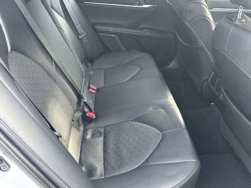 Used 2020 Toyota Camry XSE image 17