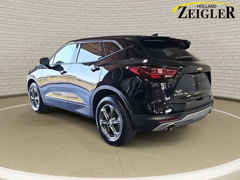 Used 2025 Chevrolet Blazer LT AWD/4WD image 7