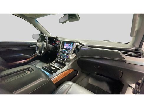 Used 2018 Chevrolet Tahoe Premier w/ RST 6.2L Performance Edition AWD/4WD image 19