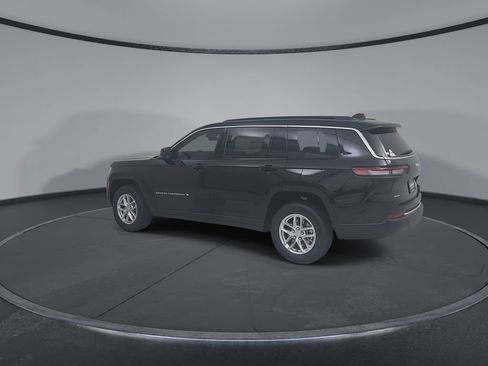 New 2026 Jeep Grand Cherokee L Laredo AWD/4WD image 10