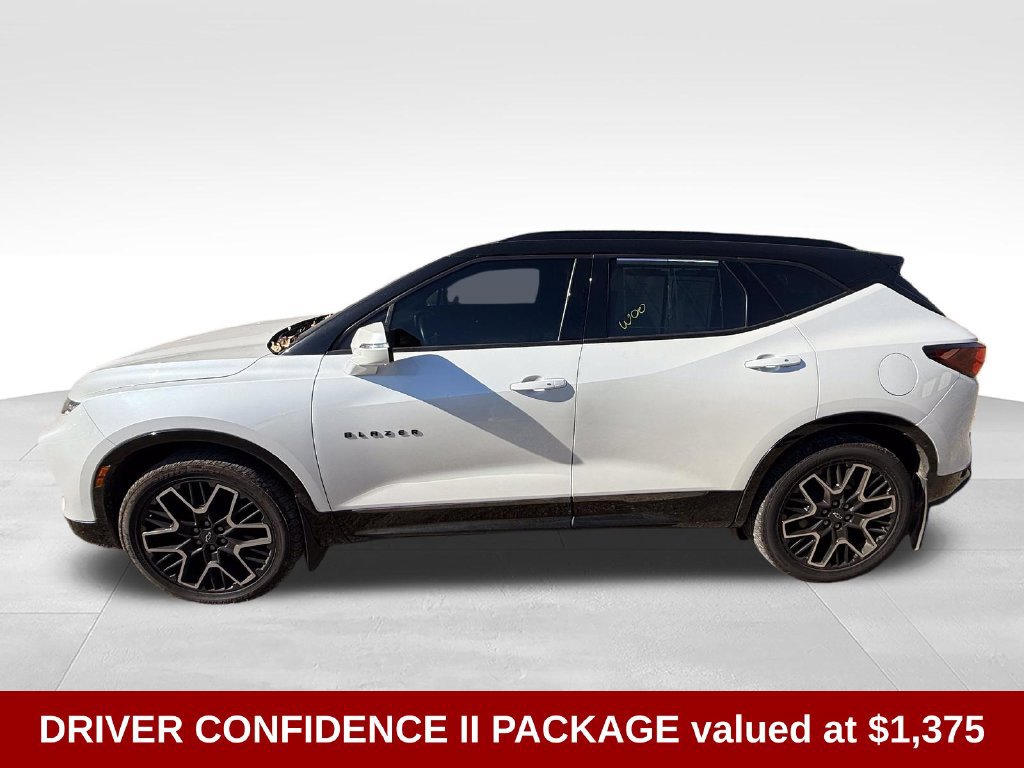 Used 2023 Chevrolet Blazer RS w/ Driver Confidence II Package AWD/4WD image 3