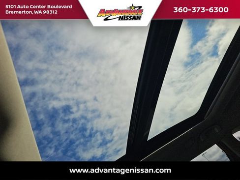 Used 2019 Nissan Rogue SV w/ Sun & Sound Touring Package image 23