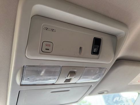 Used 2017 Nissan Titan PRO-4X w/ Pro-4x Convenience Package AWD/4WD image 13