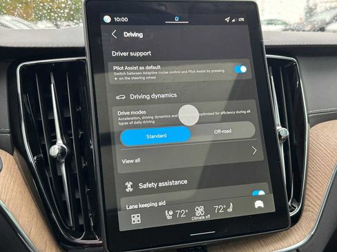 New 2026 Volvo XC60 B5 Ultra w/ Protection Package Premier image 30